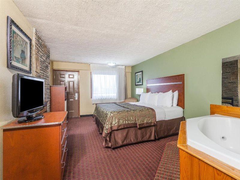 Hotel Baymont By Wyndham Pigeon Forge Near Island Drive Zewnętrze zdjęcie