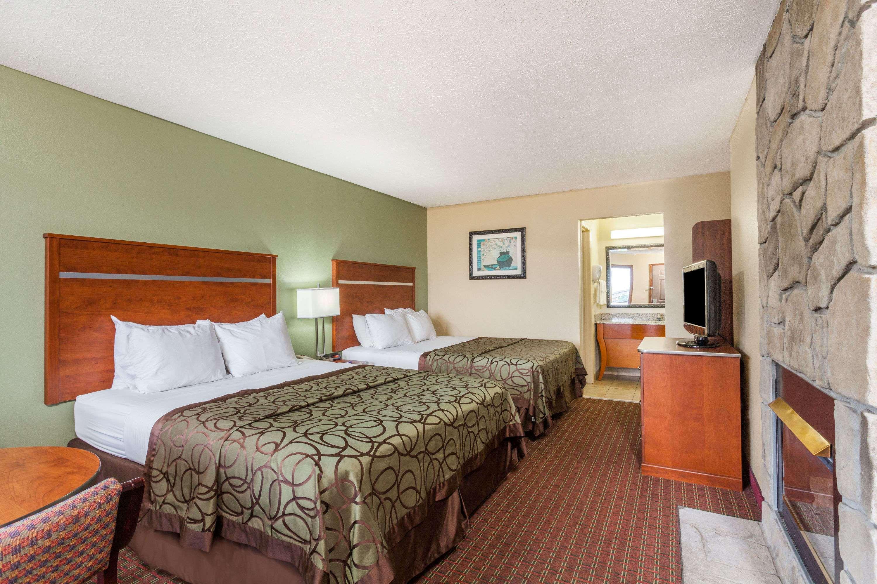 Hotel Baymont By Wyndham Pigeon Forge Near Island Drive Zewnętrze zdjęcie